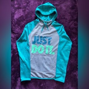 Therma fit Nike hoodie